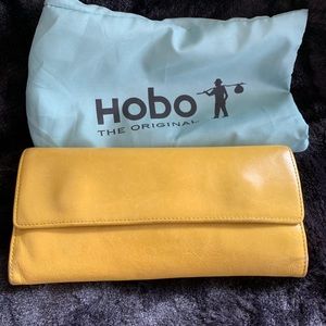 Hobo Sadie tri-fold wallet